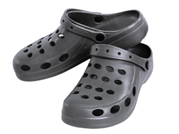 F001